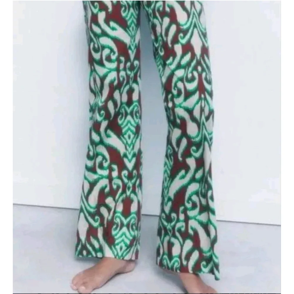 NWT ZARA Green Brown Cotton Mid Rise Straight Leg Front Zip Printed Pants Size S